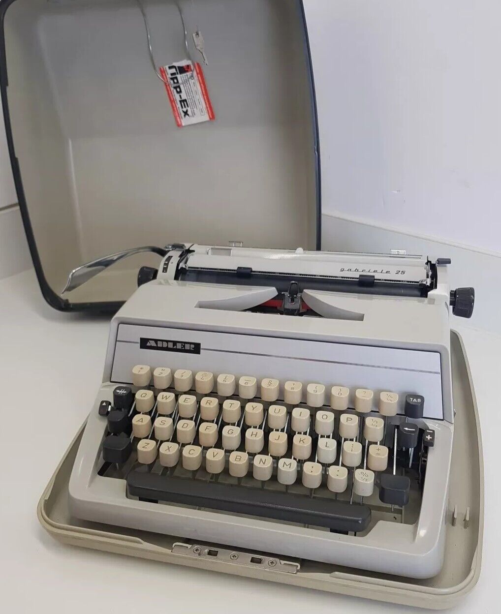 Portable Typewriter Adler Gabriele 25  In Case Good Condition Very Good Order 