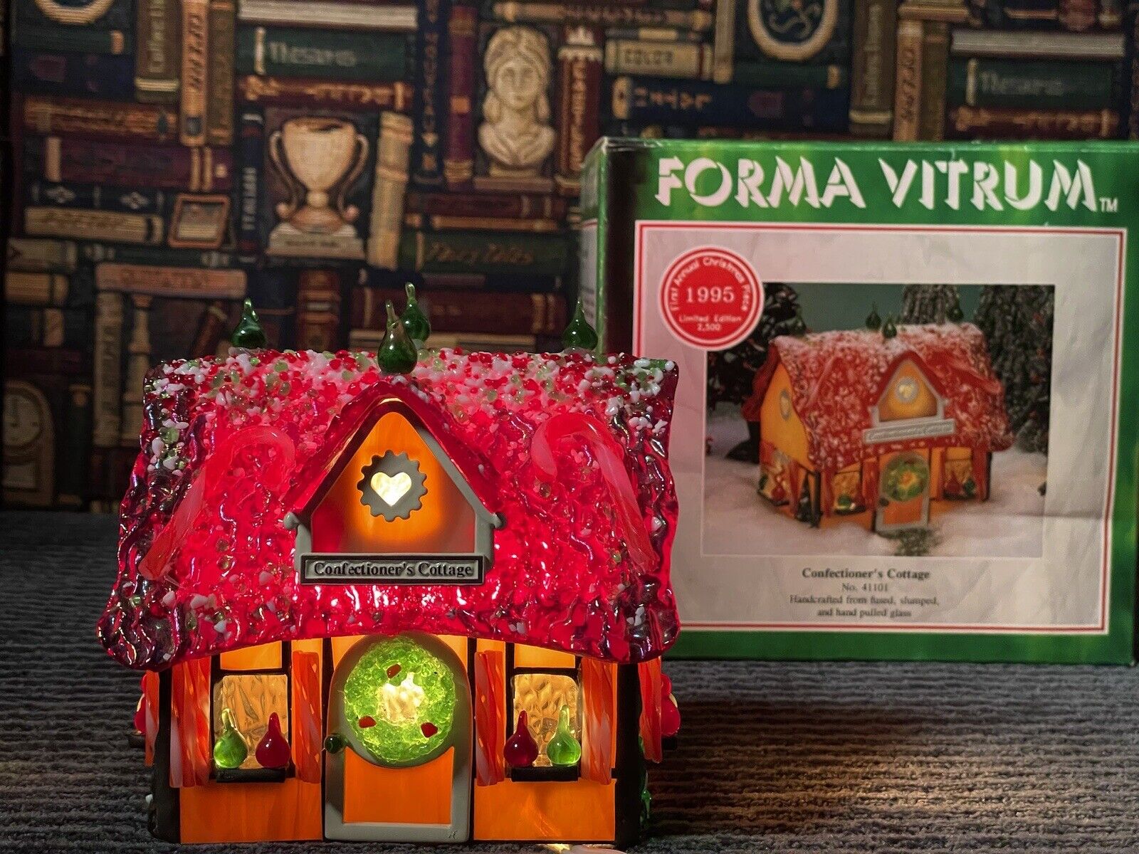 FORMA VITRUM Confectioners Cottage Limited Edition 41101 Glass Christmas NEW NOS