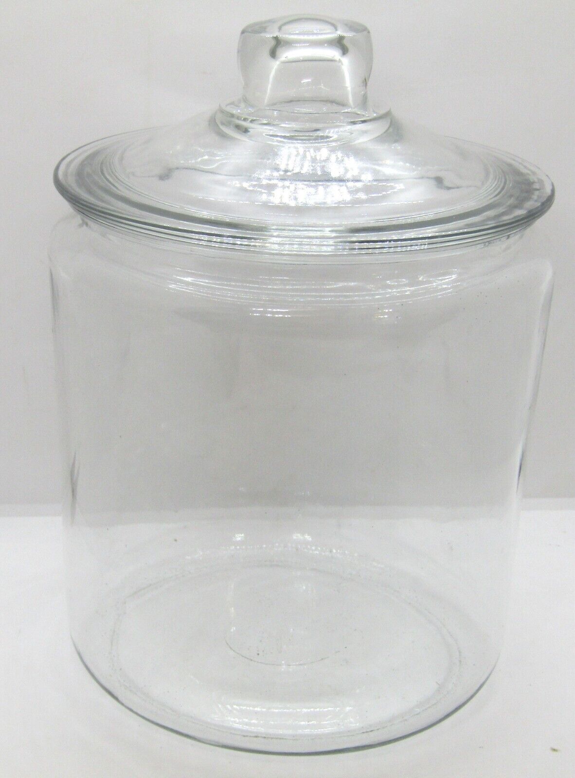 Vintage Large 2 Gallon Clear Glass Lidded Storage/Cookie Jar.