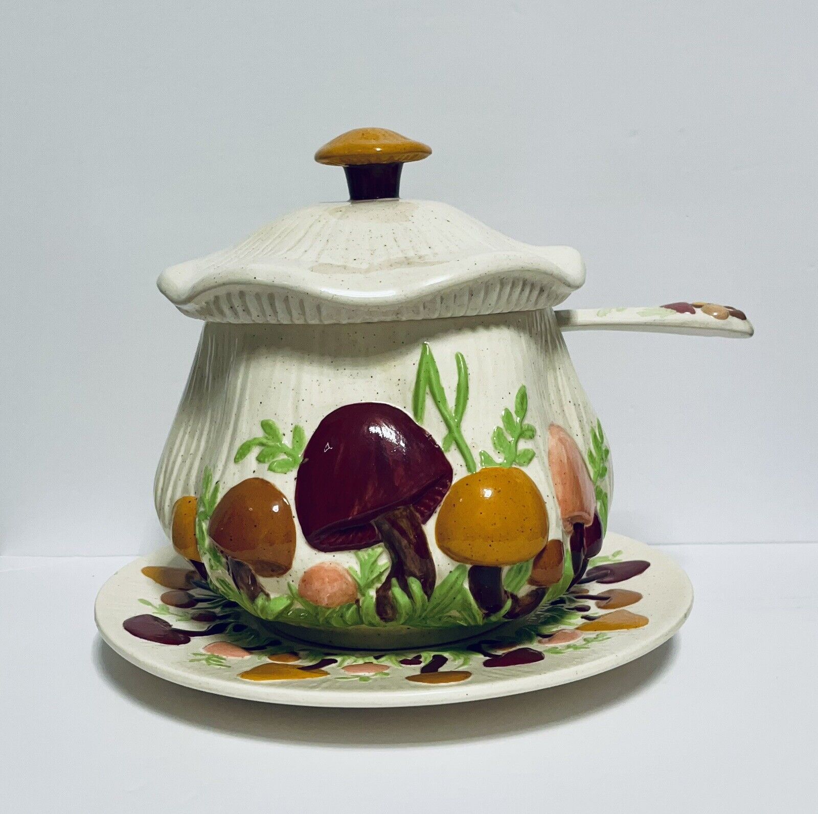 VTG Arnel's Ceramic Mushroom Soup Tureen w/Lid  Ladle & Underplate Earth Tones