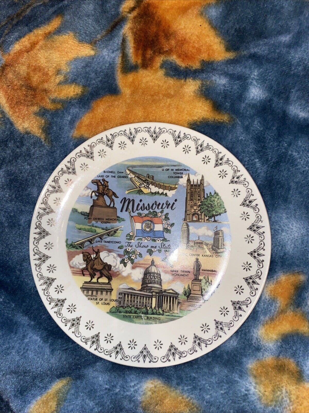 Vintage - Ceramic Missouri Souvenir Plate 1960\'s Gold Rim - Mint Condition 7.25\