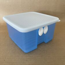 Tupperware Fridgesmart Vented Veggie Keeper Container 4.5 Cup Blue #3993 Small picture