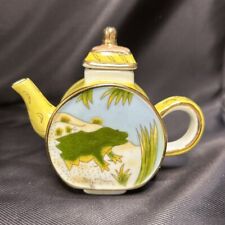 Vivian Chan Miniature Collectible Porcelain Teapot~2000 Green Frog picture