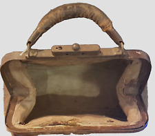 vintage bag / purse ALLIGATOR SKIN circa 1949 11x9x5 possibly medical picture