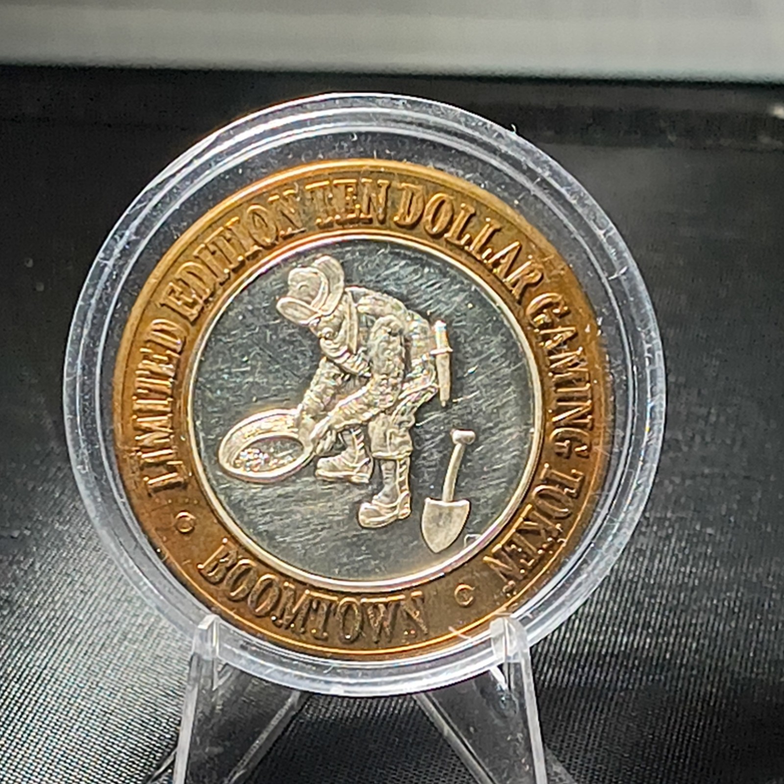 10 Dollar Gaming Token . 999 Silver Boomtown Hotel/Casino Reno Nevada