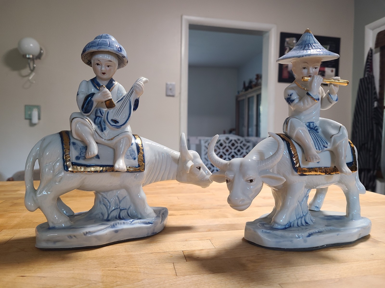 Pair of Vintage Antique Asian Musician Statues (Flute  And Stringed Instrument )