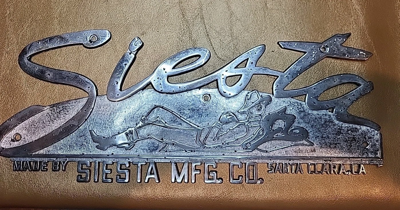 VINTAGE SIESTA METAL EMBLEM TRAILER SIGN