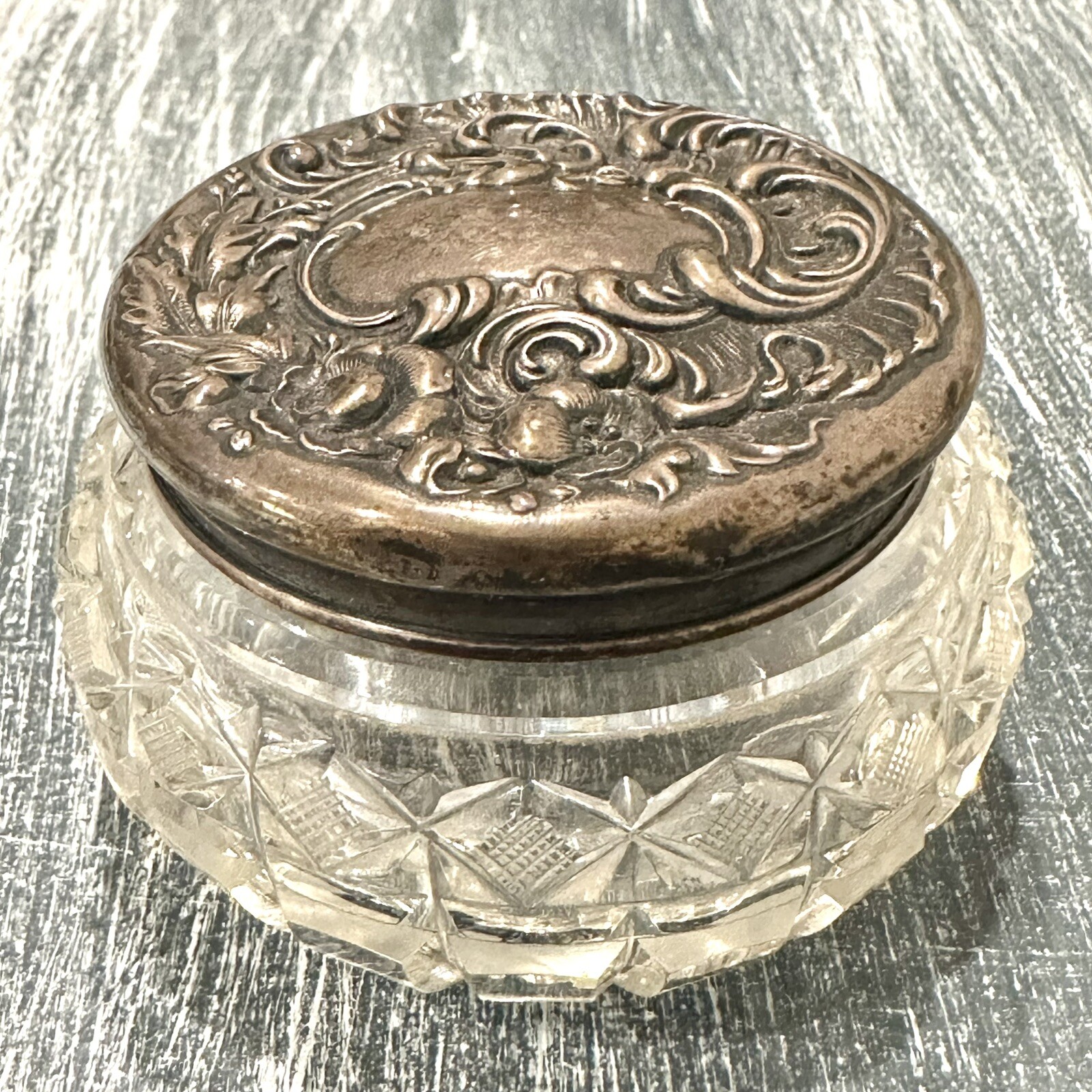 ANTIQUE SIMPSON HALL MILLER STERLING REPOUSSE LID VANITY POWDER JAR INKWELL