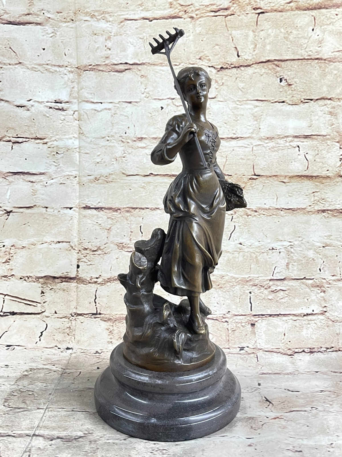 Young girl in wheat fields Genuine Bronze Sculpture Home Decoration Sale