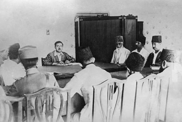 Emir King of Afghanistan 01.06.1892 Amanullah Khan with his minist- Old Photo