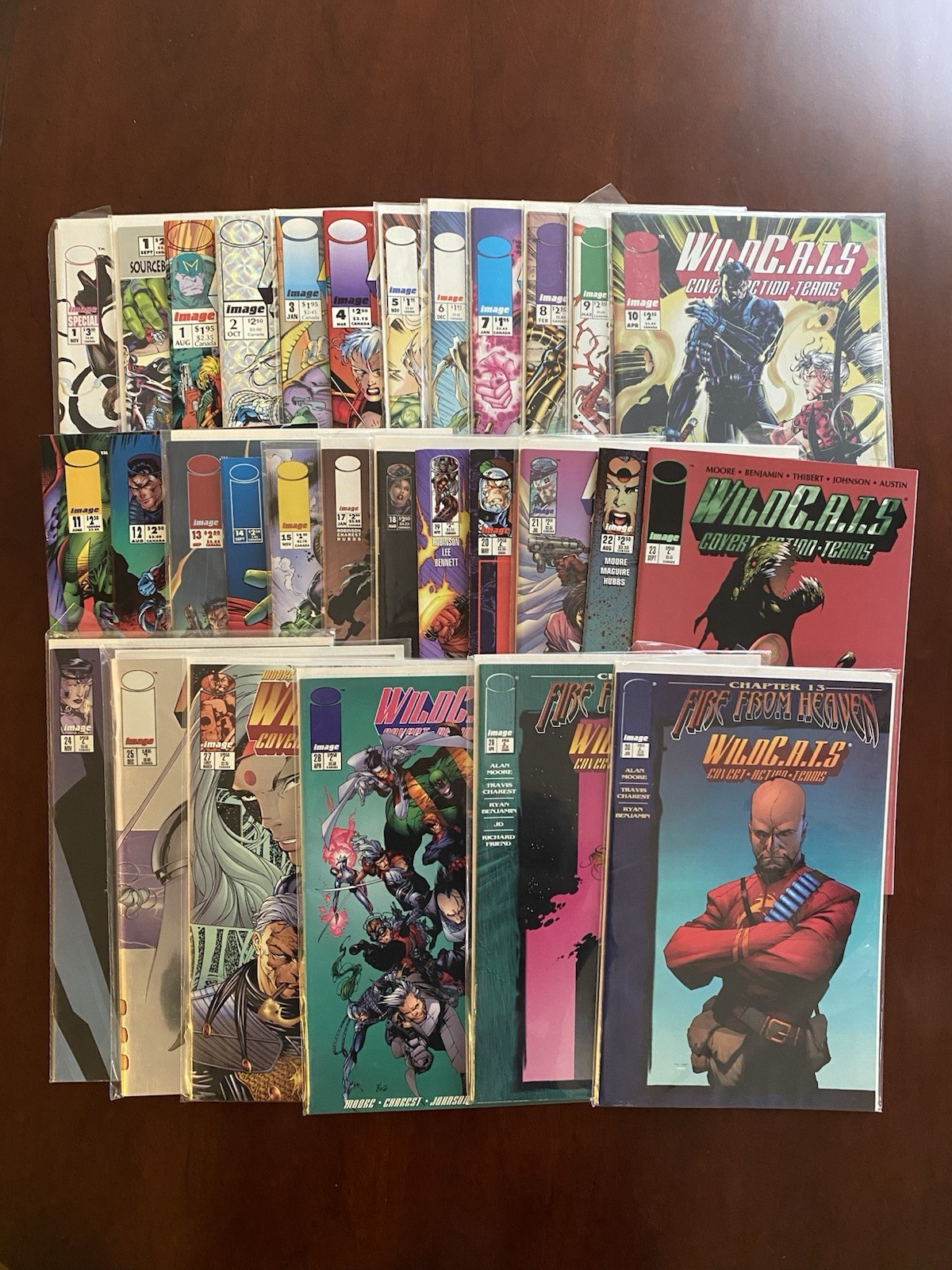 Lot Of 31 WildC.A.T.S #1-25 27-30 Comics. Image Comics Sourcebook #1 Special #1 Lot Of 31 WildC.A.T.S #1-25 27-30 Comics. Image Comics Sourcebook #1 Special #1