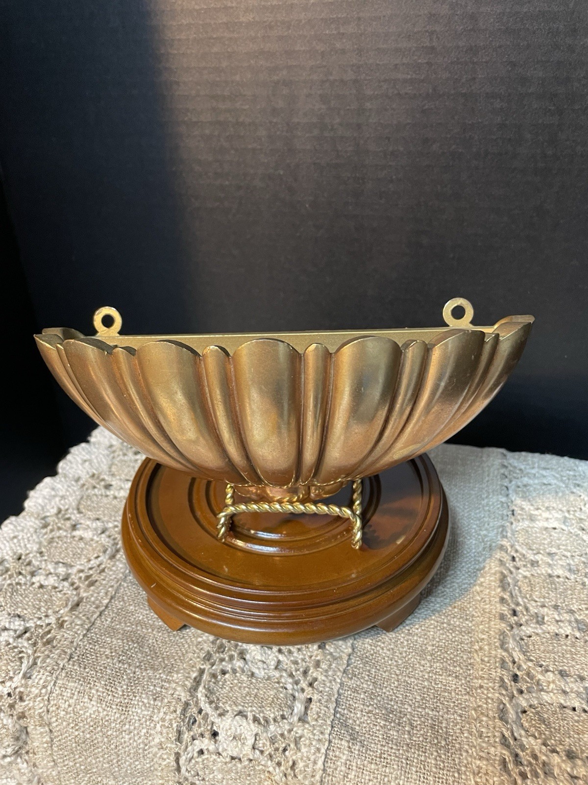 Vtg Syroco Hollywood Regency Gold Fluted Shell Wall Pocket Planter USA