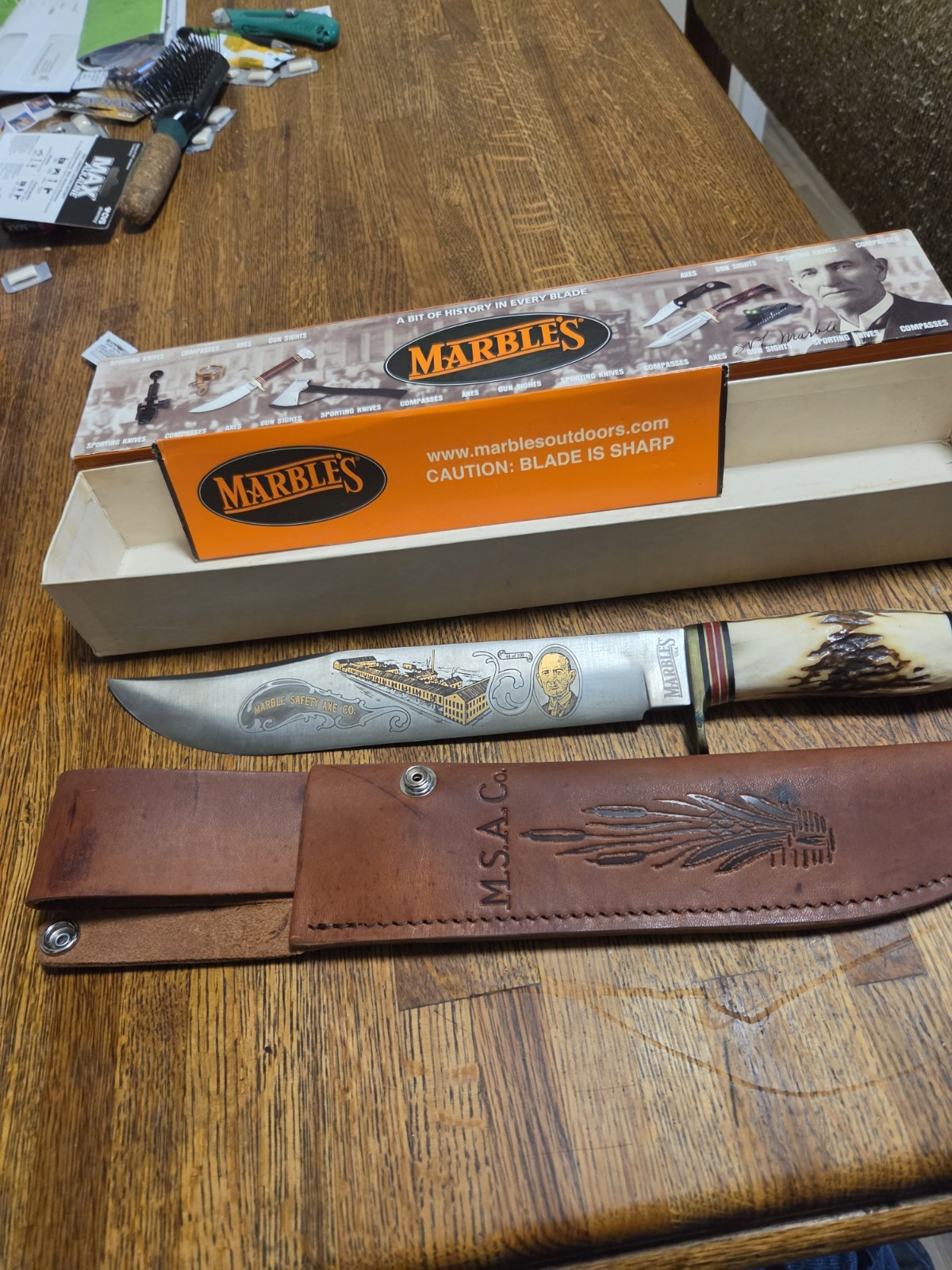 vintage marble\'s knives 24 CAT GOLD Msa Co.