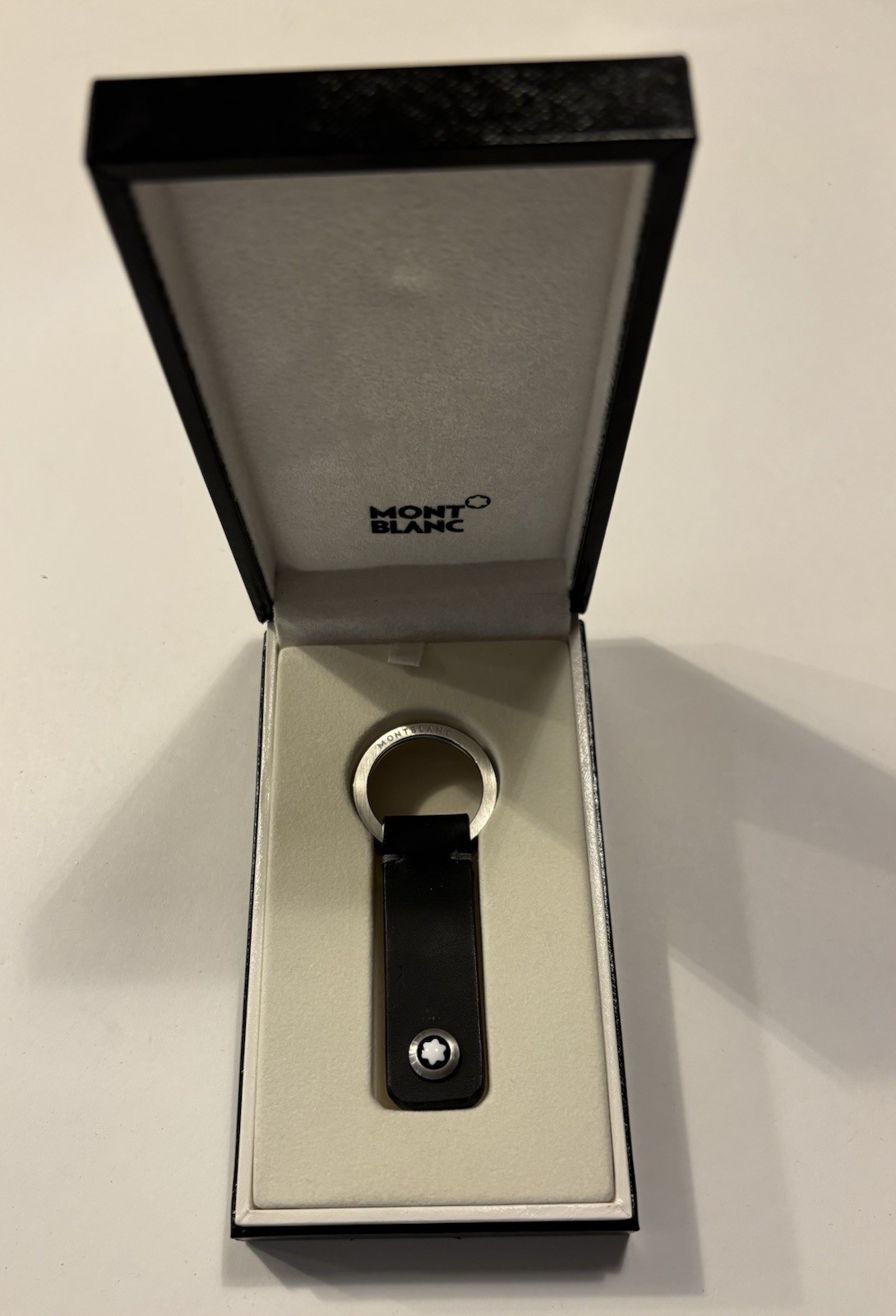 Montblanc Black Leather Key Fob 2-Split Snap Key Ring Montblanc Black Leather Key Fob 2-Split Snap Key Ring