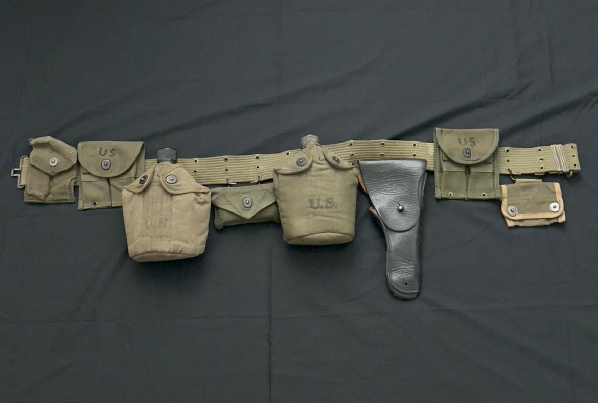 Original US Korean War / Vietnam War NCO / Officer Pistol Belt Equipment Set