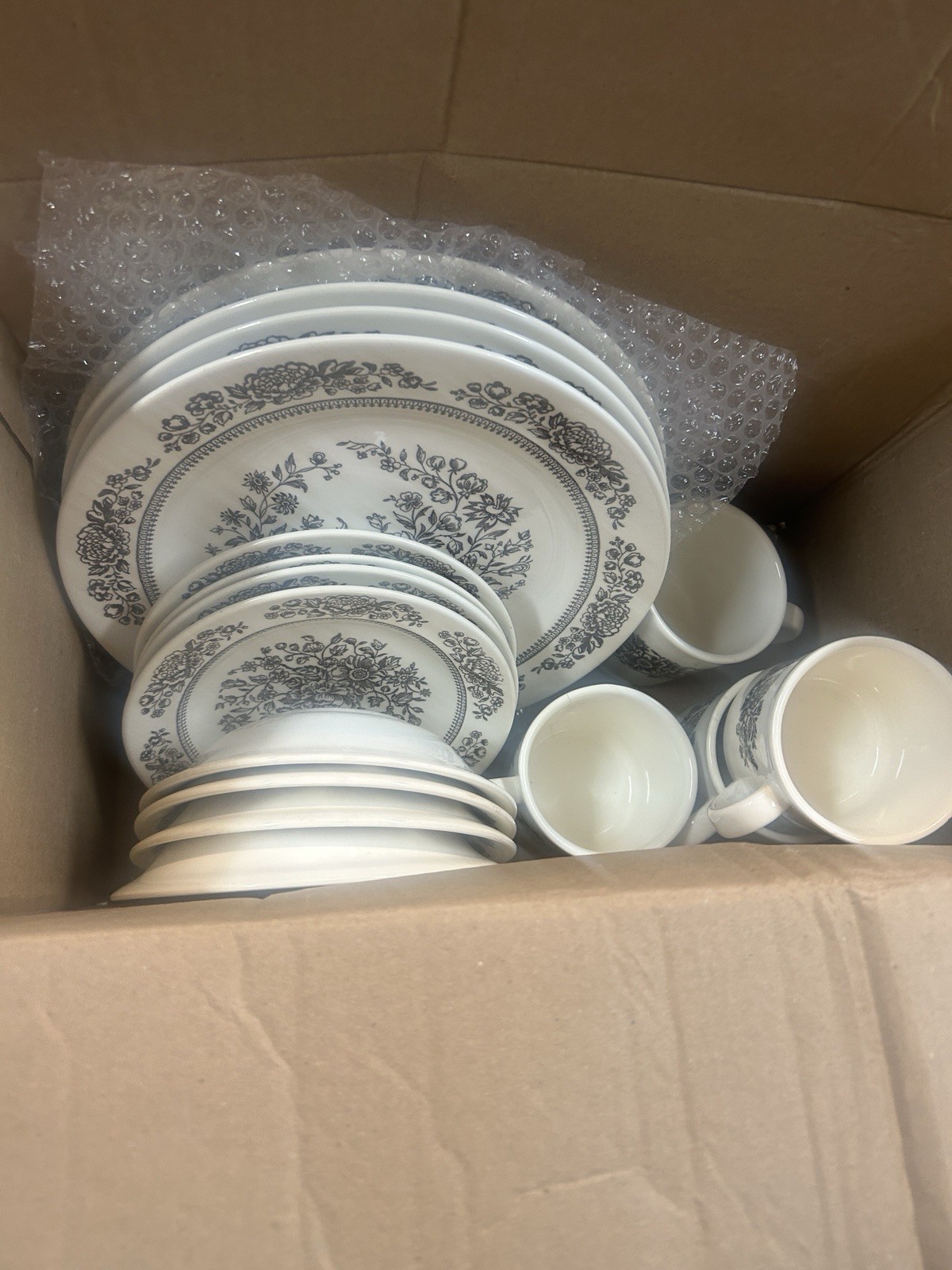 Royal China Company Americana Set Of 4