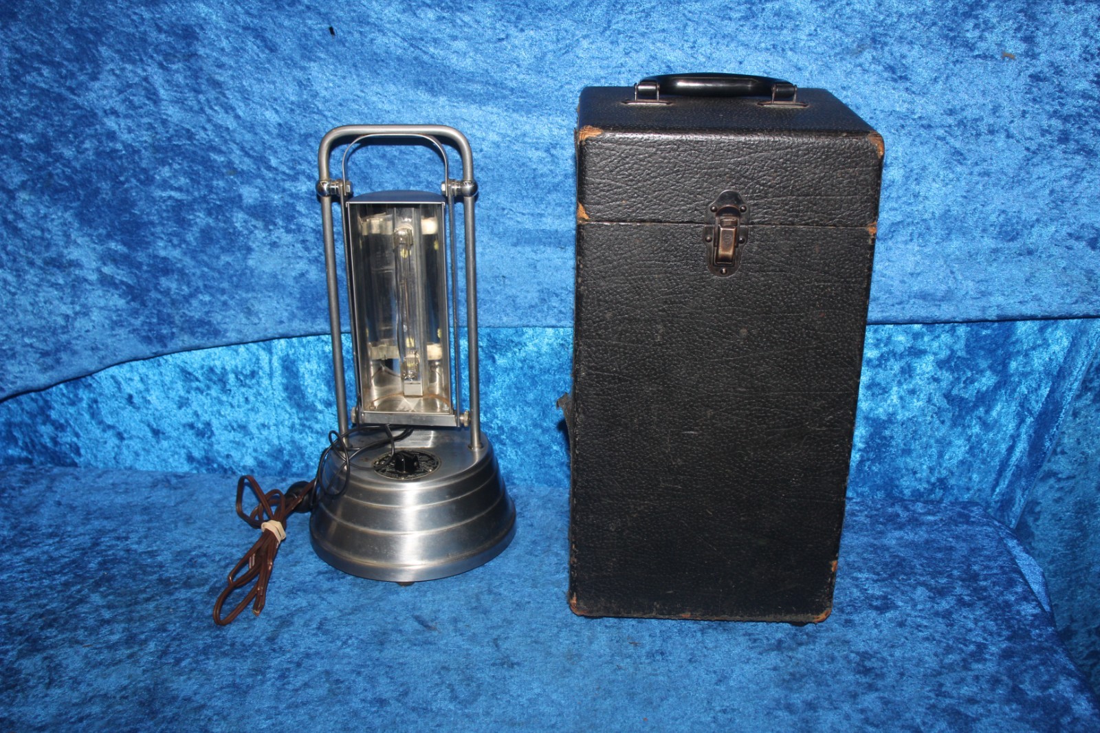 Sun-Kraft Tube Lamp Model A-1 Vintage Art Deco Cold-Quartz Ultraviolet Therapy Sun-Kraft Tube Lamp Model A-1 Vintage Art Deco Cold-Quartz Ultraviolet Therapy