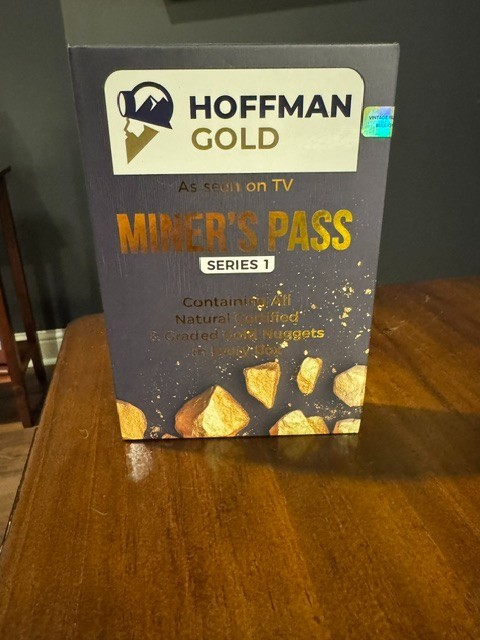 Hoffman Gold Miner's Pass Series 1 - 0.5g Certified Natural Gold in Original Box Hoffman Gold Miner's Pass Series 1 - 0.5g Certified Natural Gold in Original Box