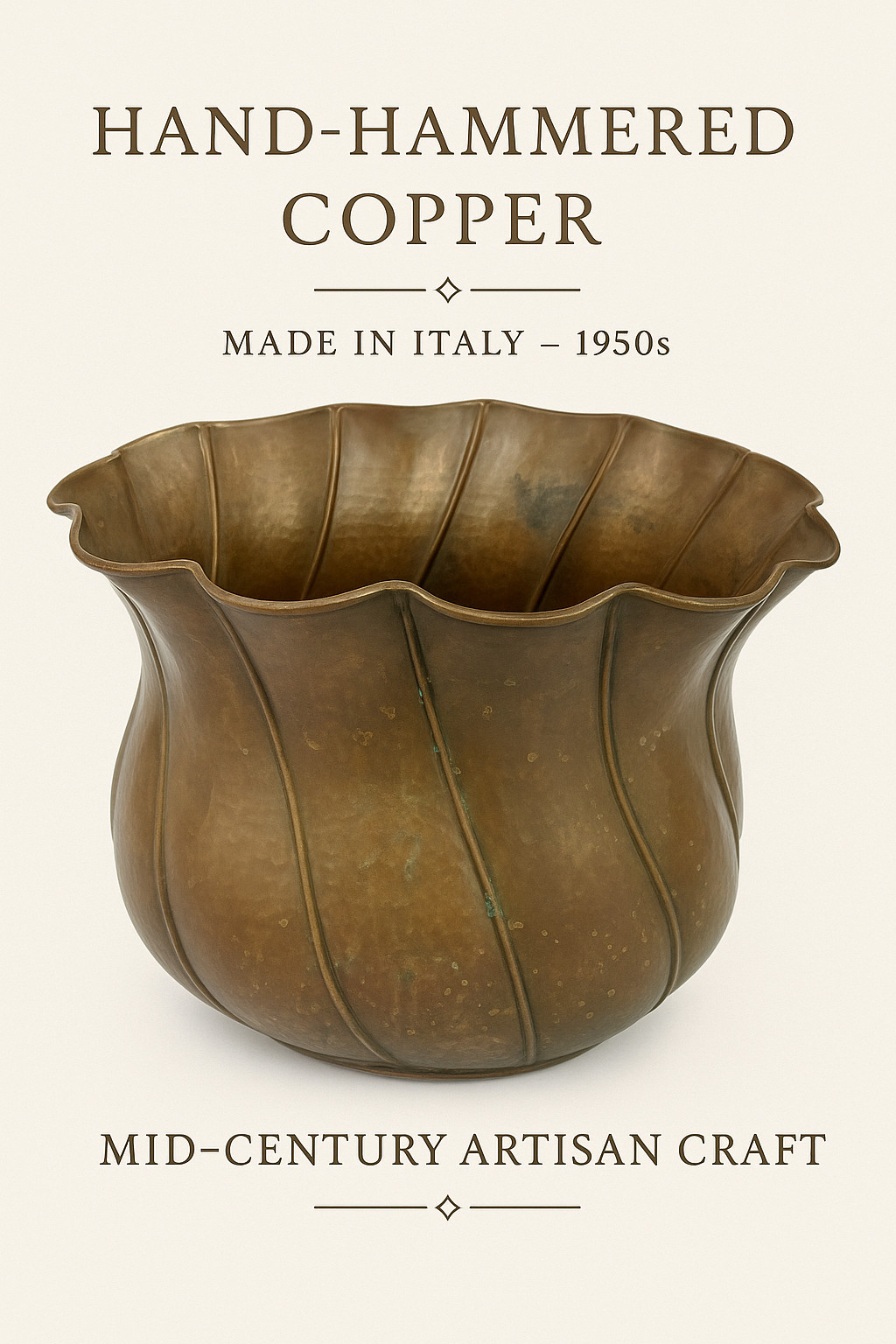 VTG Hand-Hammered Copper Vase Planter Italy 52/38 Tulip Rim 11\
