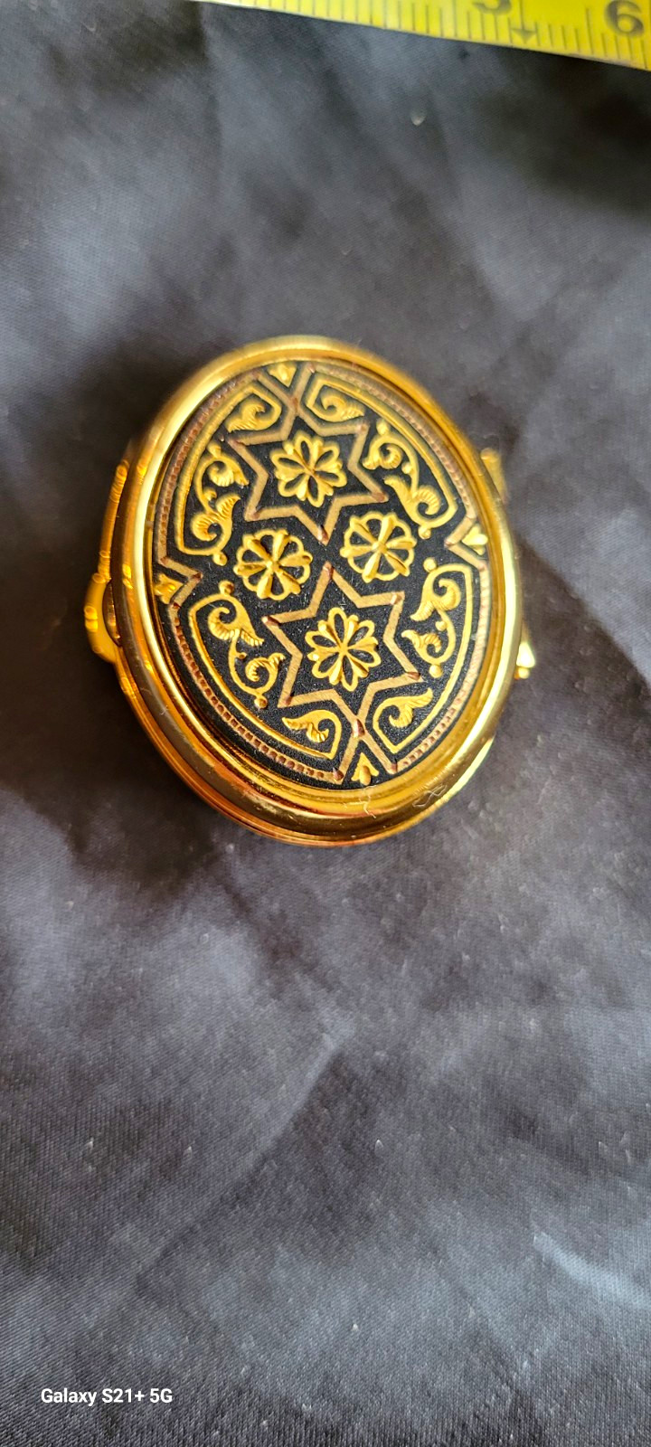 Vintage Damascene Geometric Gold Star Oval Pill Box With Hinged Lid Toledo Spain