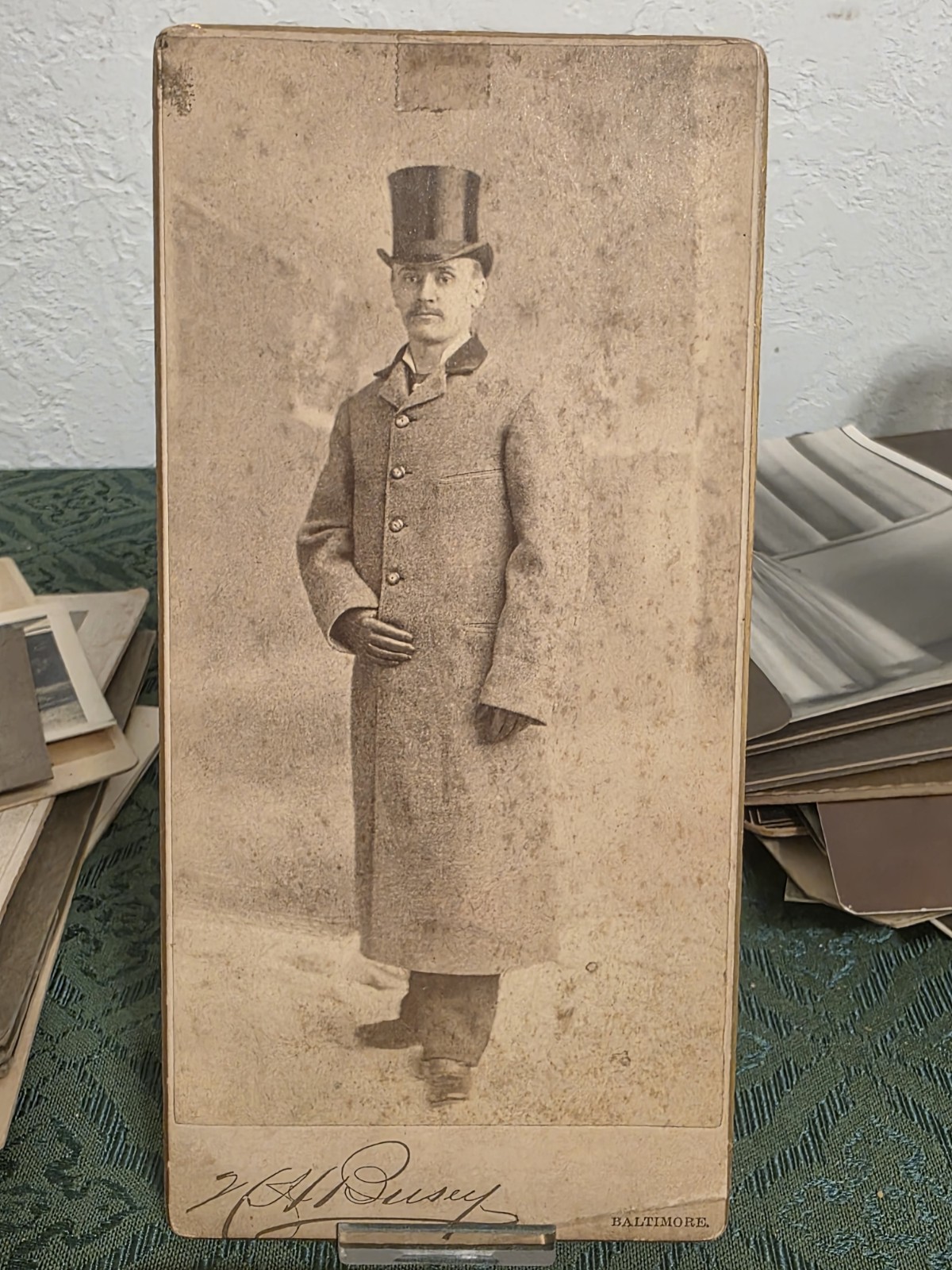 Antique 1880s Cabinet Card Well Dressed Gentleman Top Hat N.H. Busey Baltimore