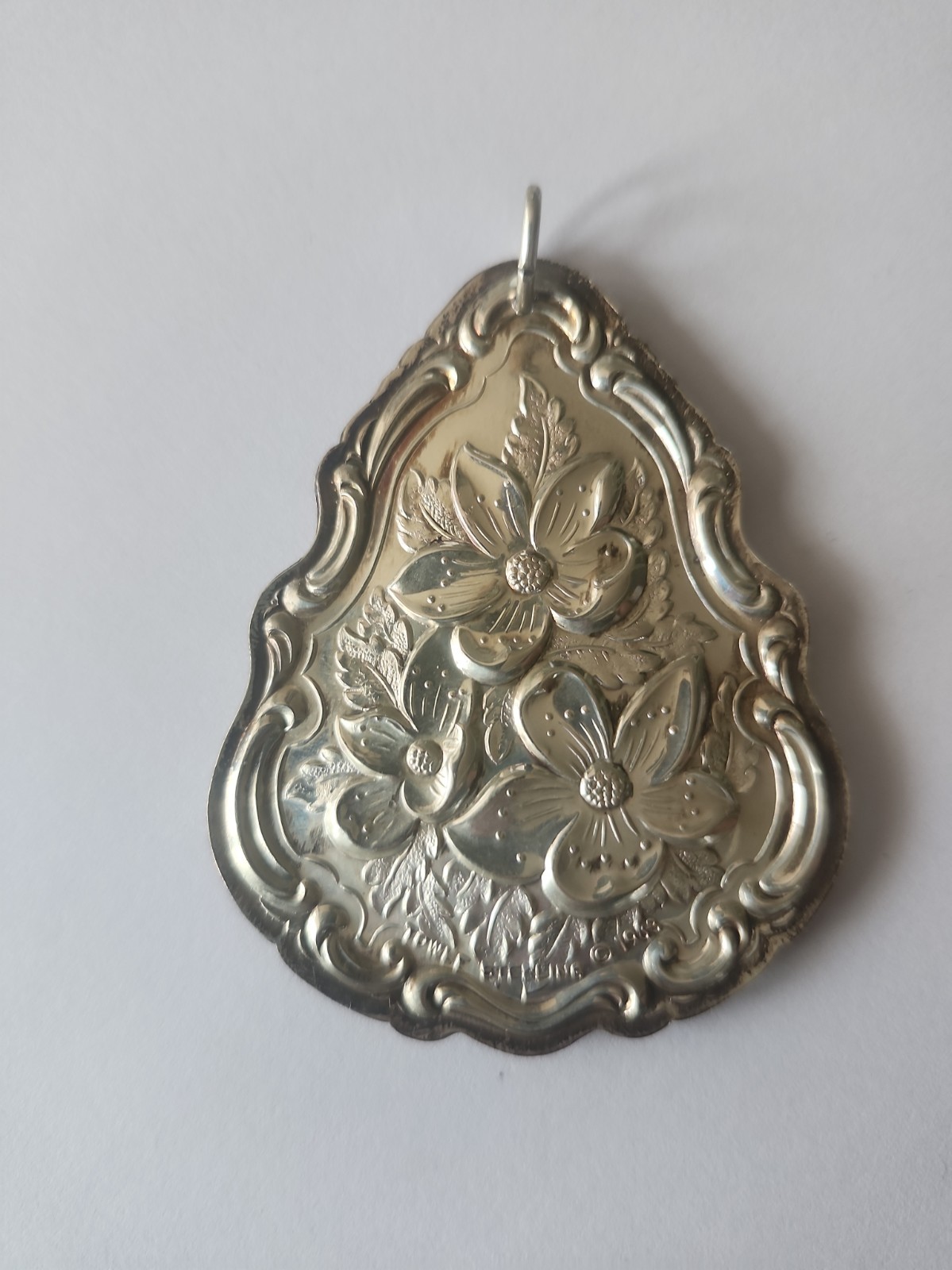 Vintage Towle Sterling Silver .925 Christmas Ornament 1983 Vintage Towle Sterling Silver .925 Christmas Ornament 1983