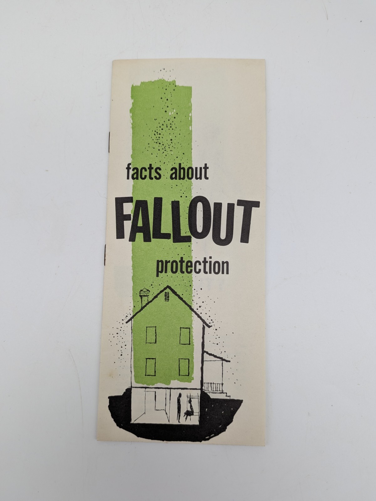 Vintage Federal Civil Defense Pamphlet - Nuclear War Fallout Instructions