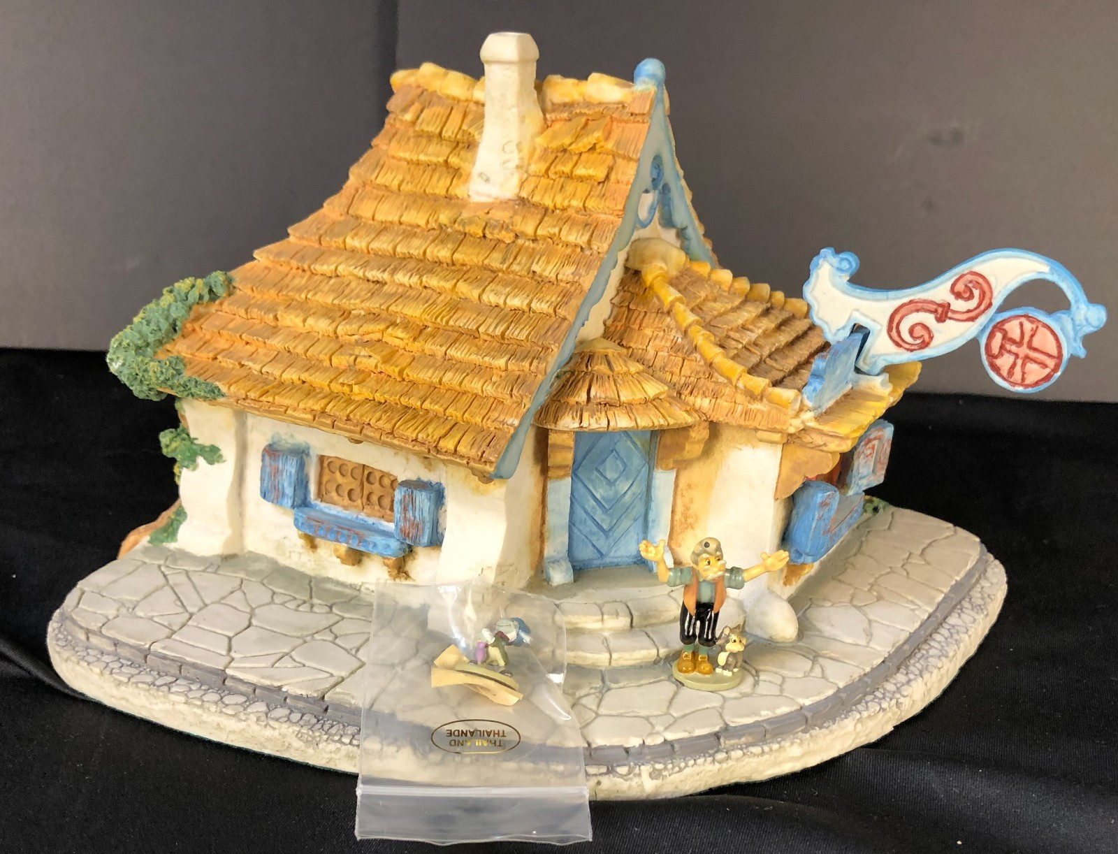 1990 Goebel Disney Geppetto\'s Toy Shop 965-D with Geppetto and Jiminy Cricket