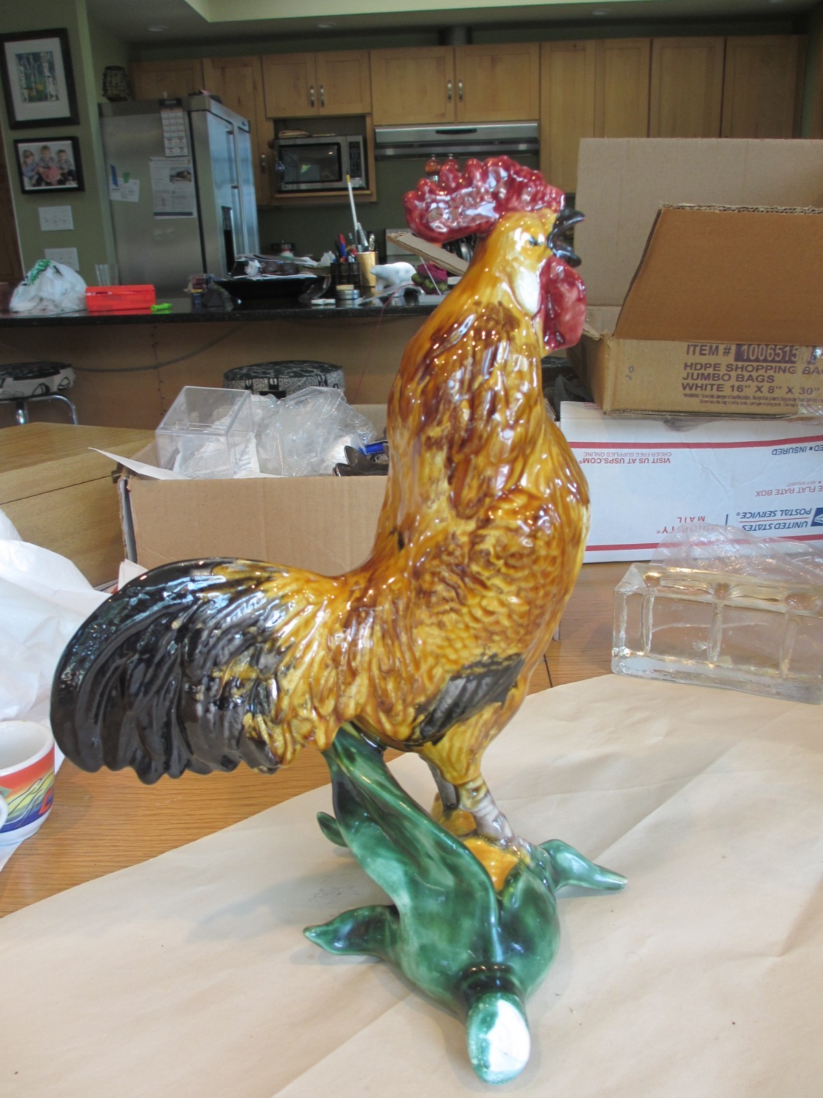 WONDERFUL LARGE  PORTUGAL ? Majolica Ceramic Rooster Figurine