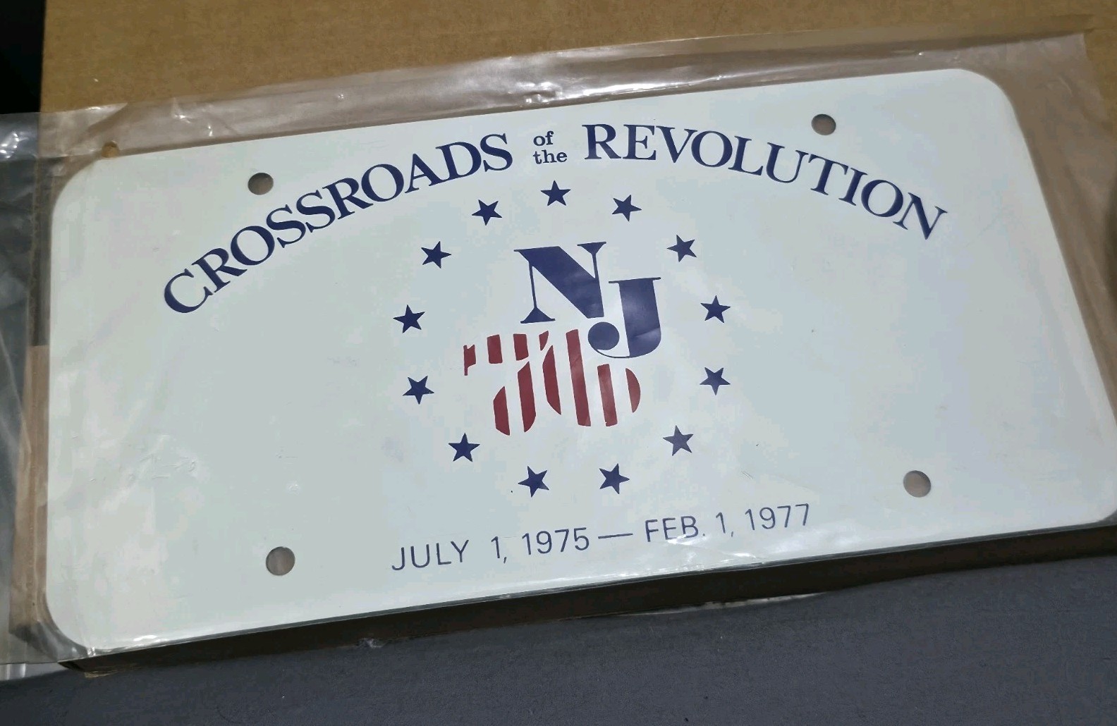 Crossroads of the Revolution New Jersey 1976 UNUSED License Plate Bicentennial
