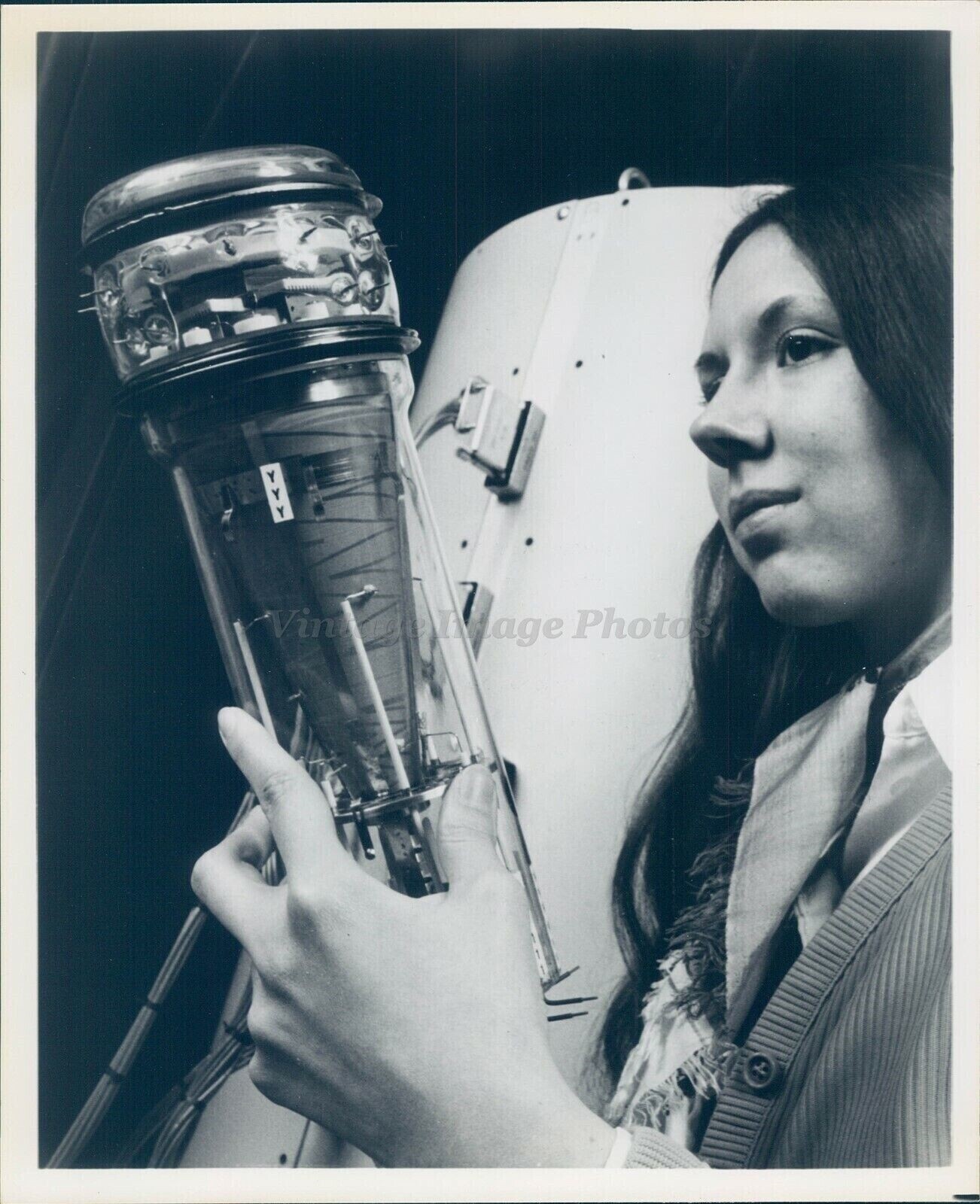 1950 Press Beautiful Woman Smiling Machine Tools Historic Original Vintage Photo