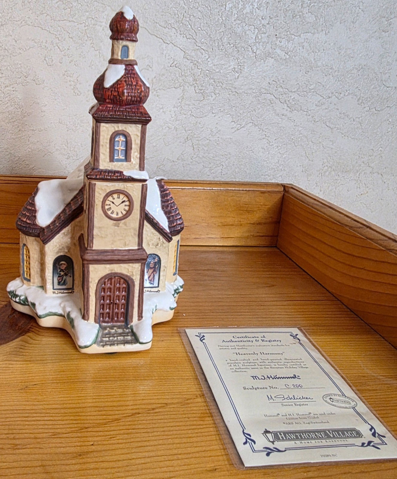 M.J. Hummel Heavenly Harmony Church Hawthorne Village Lighted w/ COA Box Christm