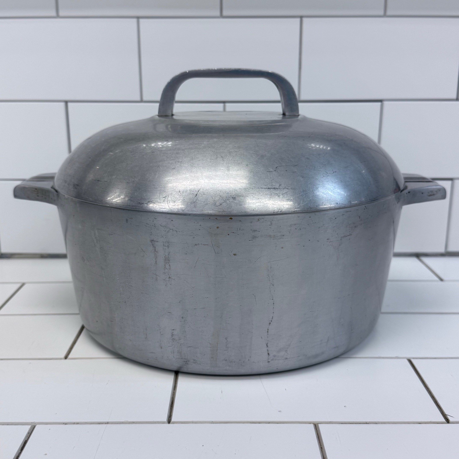 Vintage Wagner Ware Magnalite 4248-P 5 Qt Dutch Oven & Lid 1950s Vintage Wagner Ware Magnalite 4248-P 5 Qt Dutch Oven & Lid 1950s