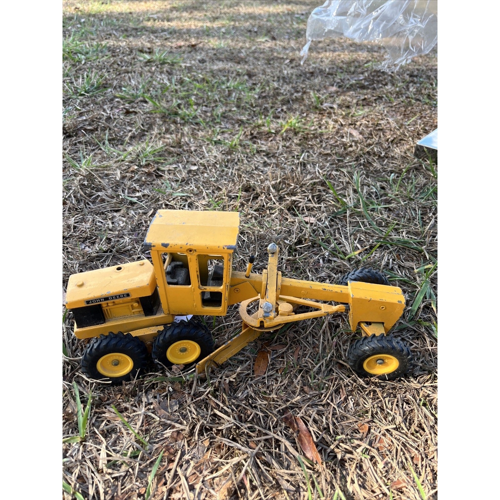 Antique ERTL John Deere Metal Tractor Toy Yellow Vintage Die Cast Scraper Grader