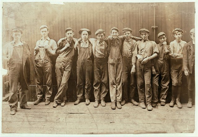 Young Fellows working in Cannery,Indianapolis,Indiana,IN,August 1908,Laborers