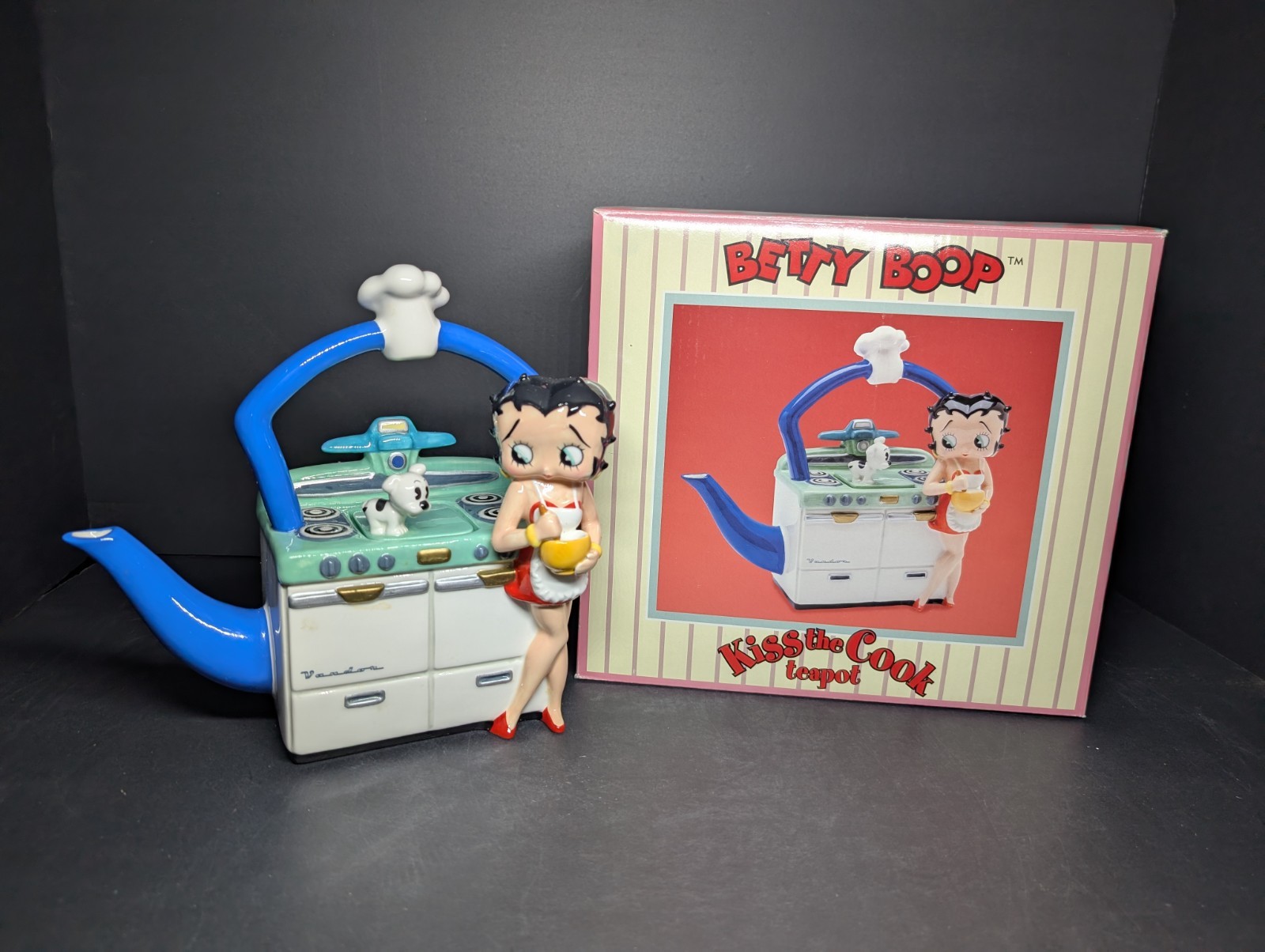 Vintage Betty Boop 2003 “Kiss The Cook” Ceramic Collectible Teapot