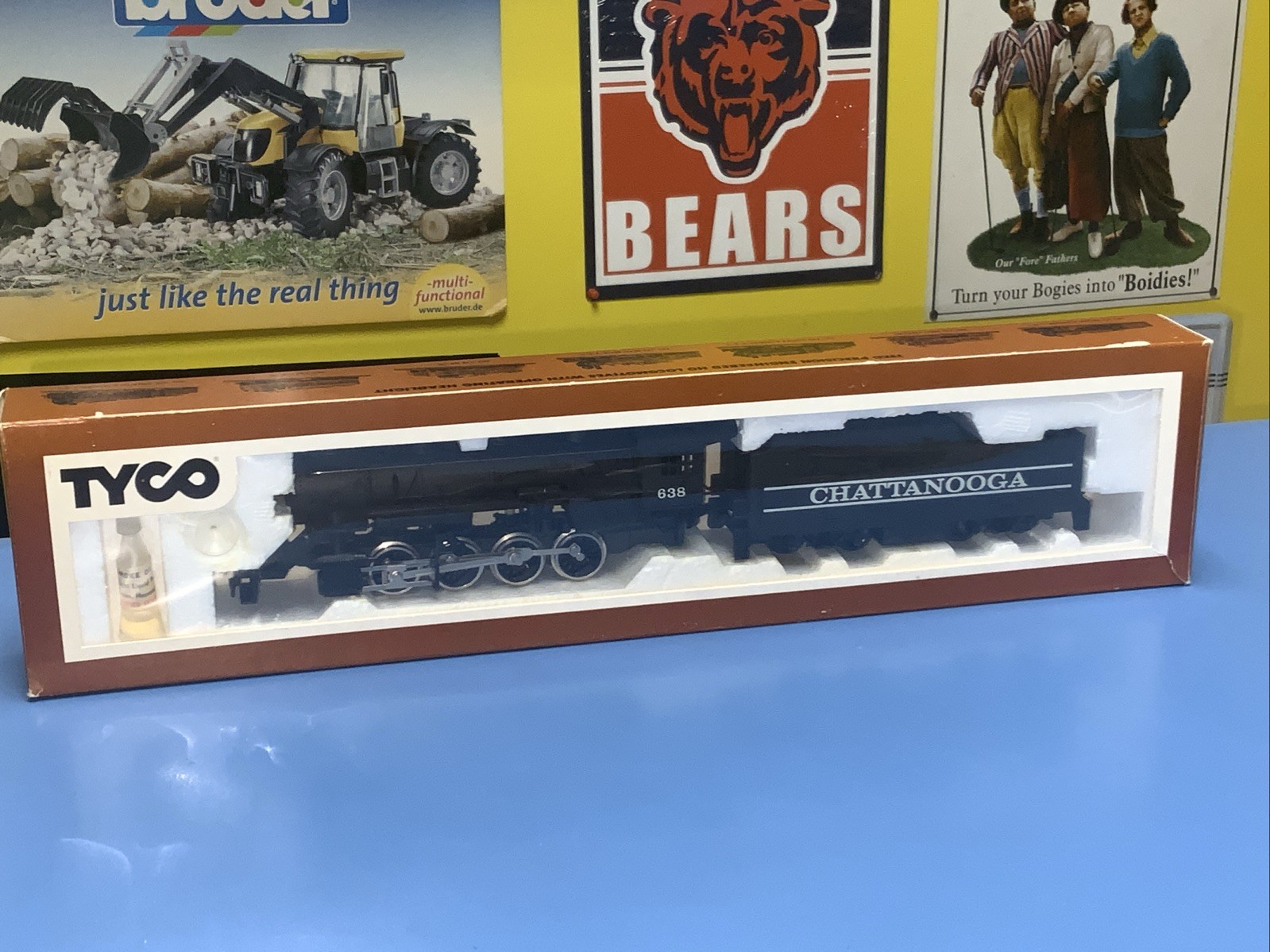 Vintage Tyco HO Chattanooga Locomotive and Tender 638  Hong Kong Excellent Used