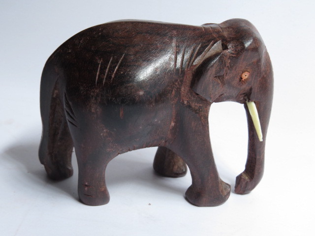 Hand Crafted wooden carved Elephant Statue Sculpture in Rosewood for Decoration6