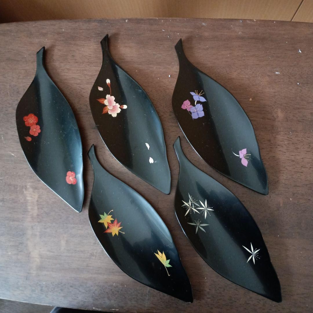 Showa Retro Lacquerware Confectionery Plate Set of 5 Hand-Painted Flowers