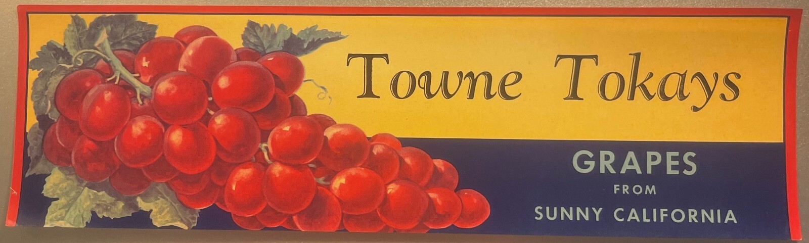 Antique Towne Tokays Crate Label 1940s, Sunny California