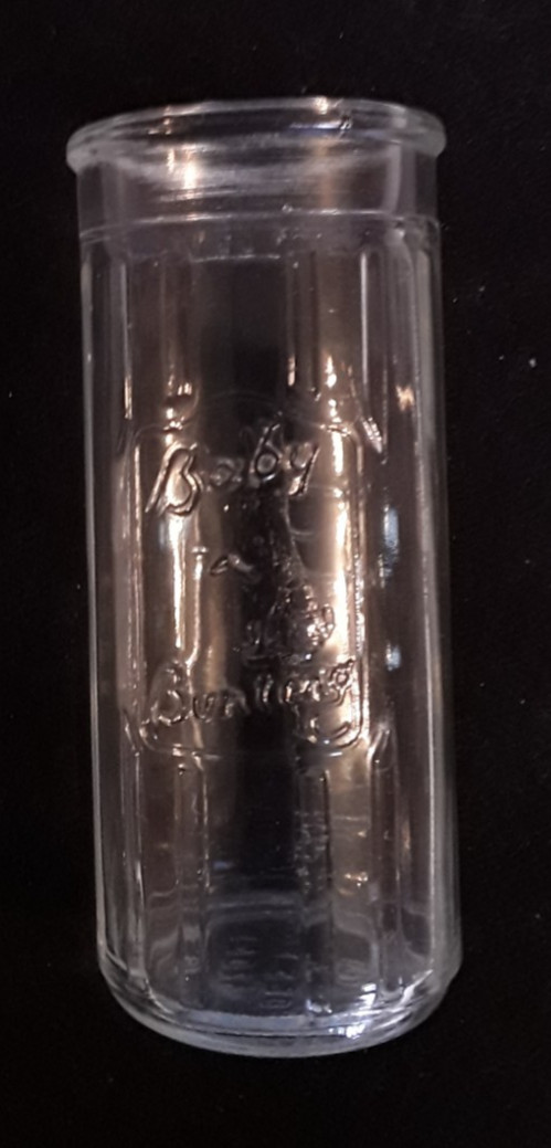 VINTAGE Clear Glass 8 oz BABY BUNTING Baby Nursing Bottle  Embossed Rabbit