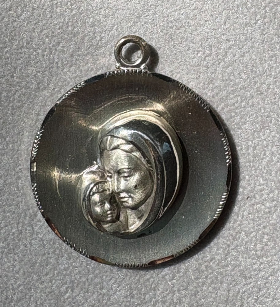 Vintage Creed Co. Sterling Silver 3-D Madonna and Child Religious Pendant 1 3/8\