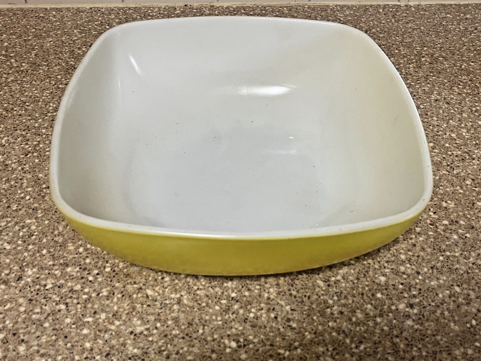 Vtg 1950 Pyrex Hostess Oven And Table Yellow Square Serving Bowl 2.5 Qt 525B-025