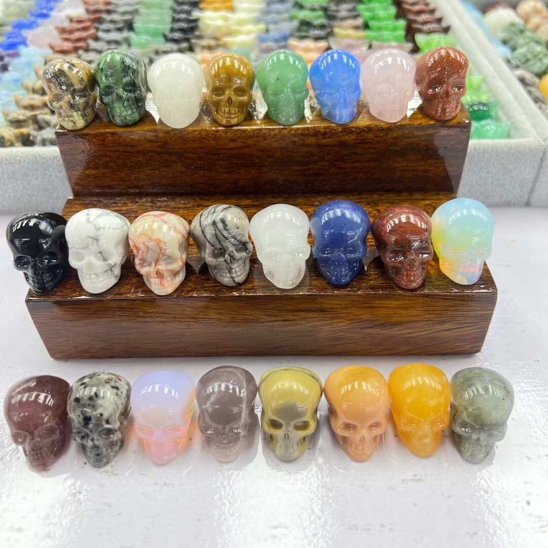 20pc Natural Mini Mix Quartz hand Carved skull crystal Reiki healing