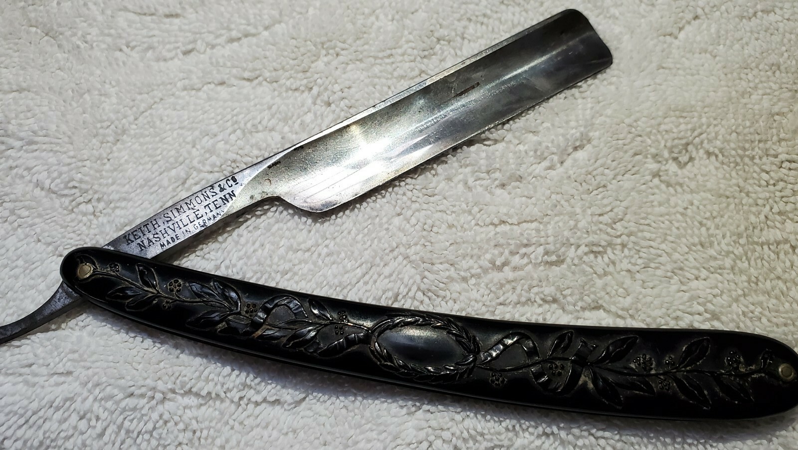 Keith Simmons Nashville Tennessee Keen Edge Straight Razor Germany Box Sharp