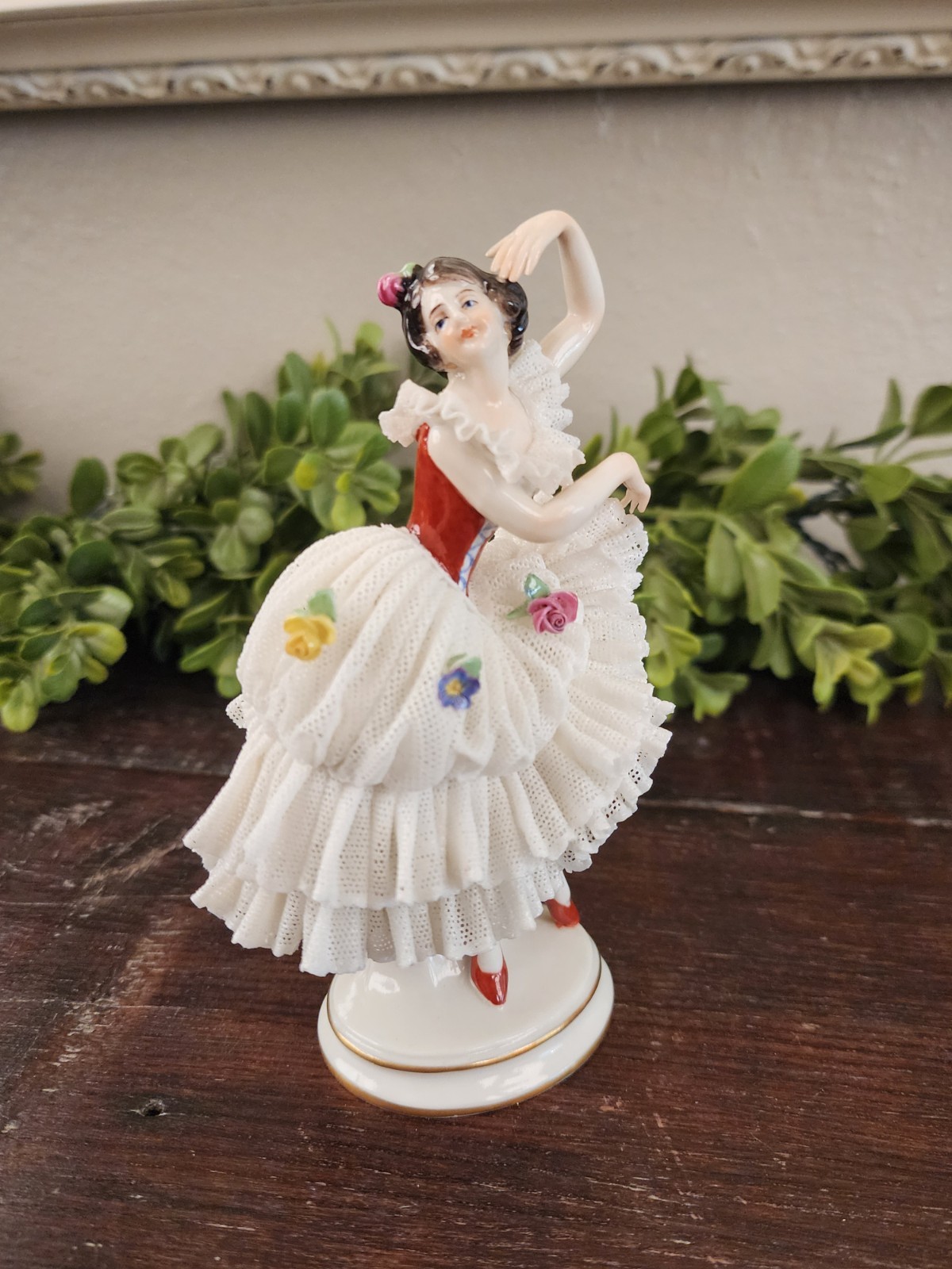 Antique Dresden Aelteste Volkstedter Lace Ballerina Dancer with Flowers 5 1/2