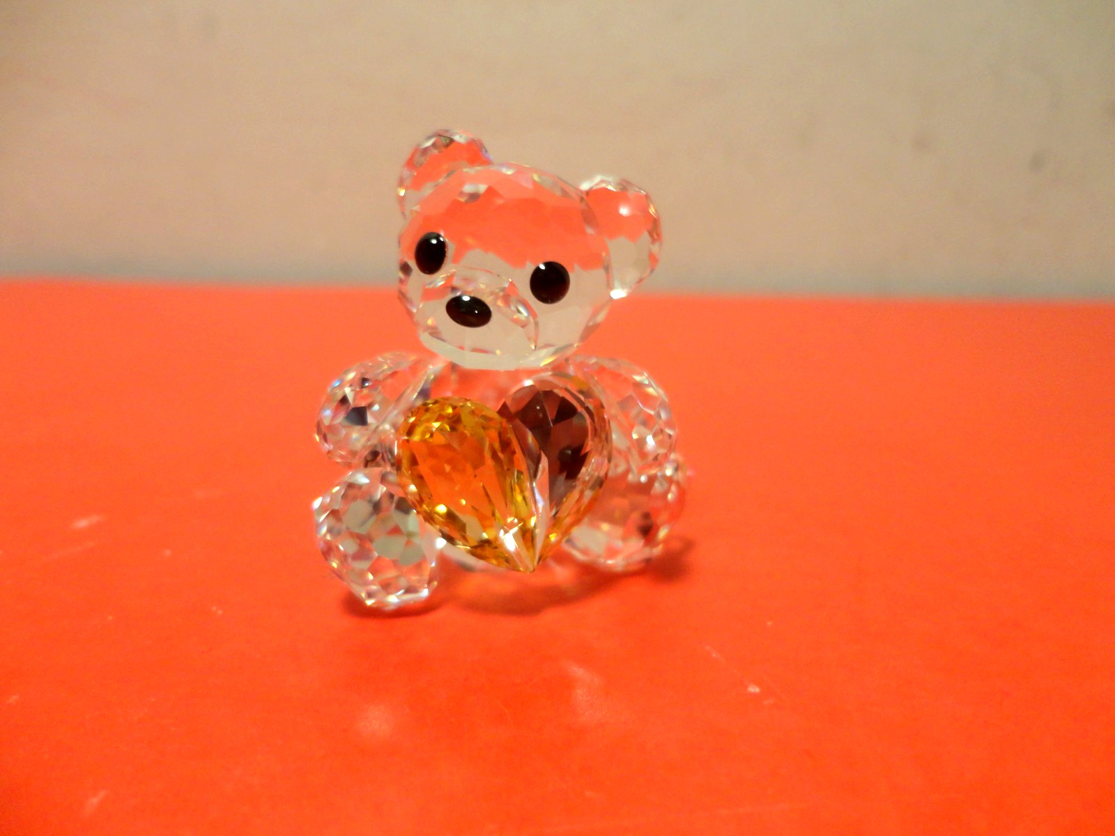 2007 Swarovski Crystal Teddy Bear with Heart Figurine with Box
