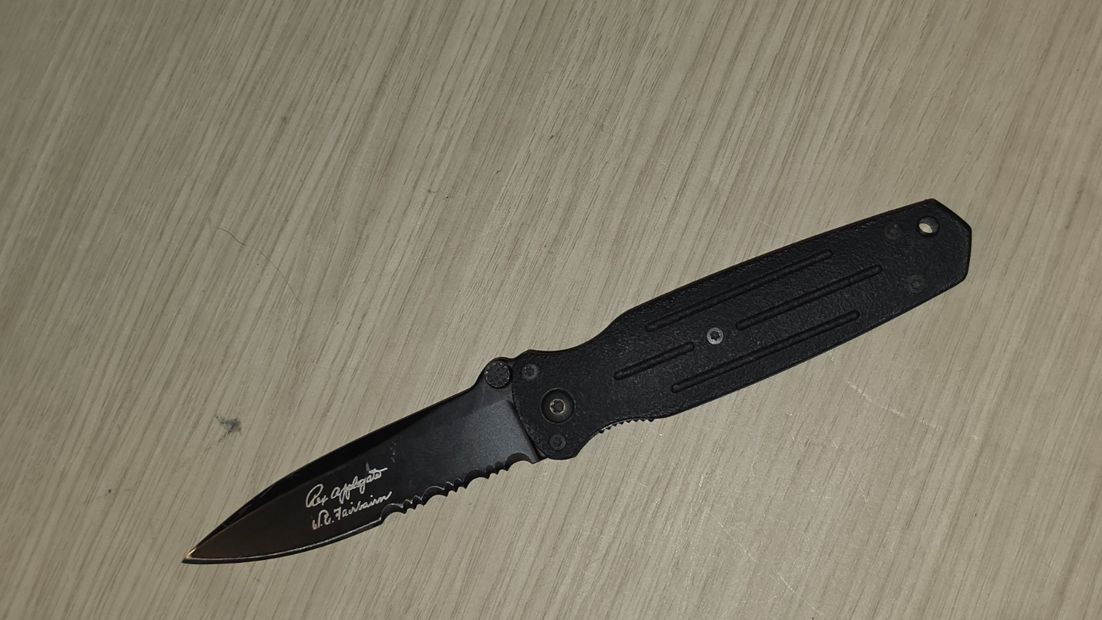 Pre-owned Gerber Rex Applegate Fairbairn folder pocket knife Pre-owned Gerber Rex Applegate Fairbairn folder pocket knife