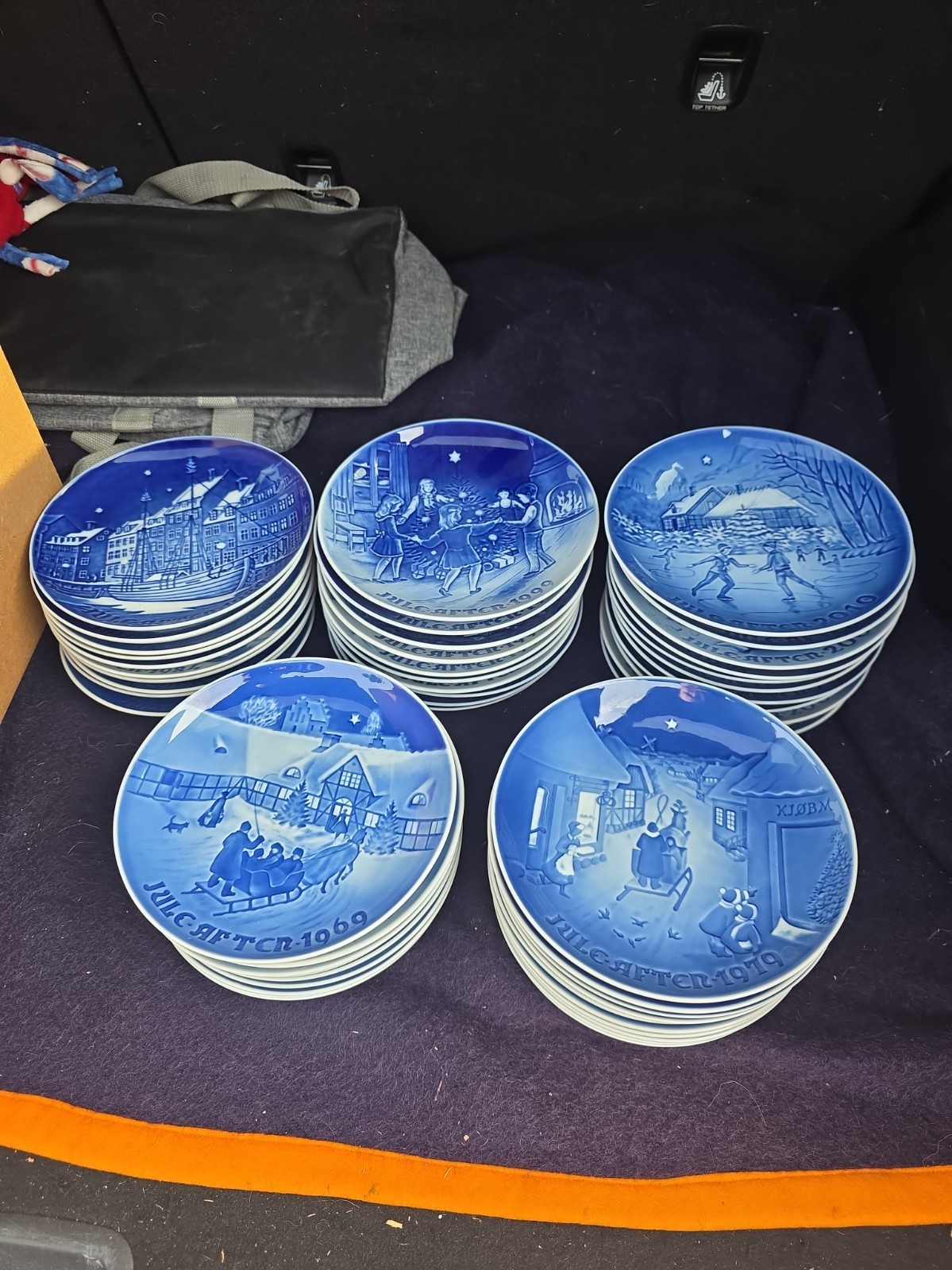 Lot of 50 Complete Run From 1961-2010 Bing & Grøndahl Jule After Plates 7.5
