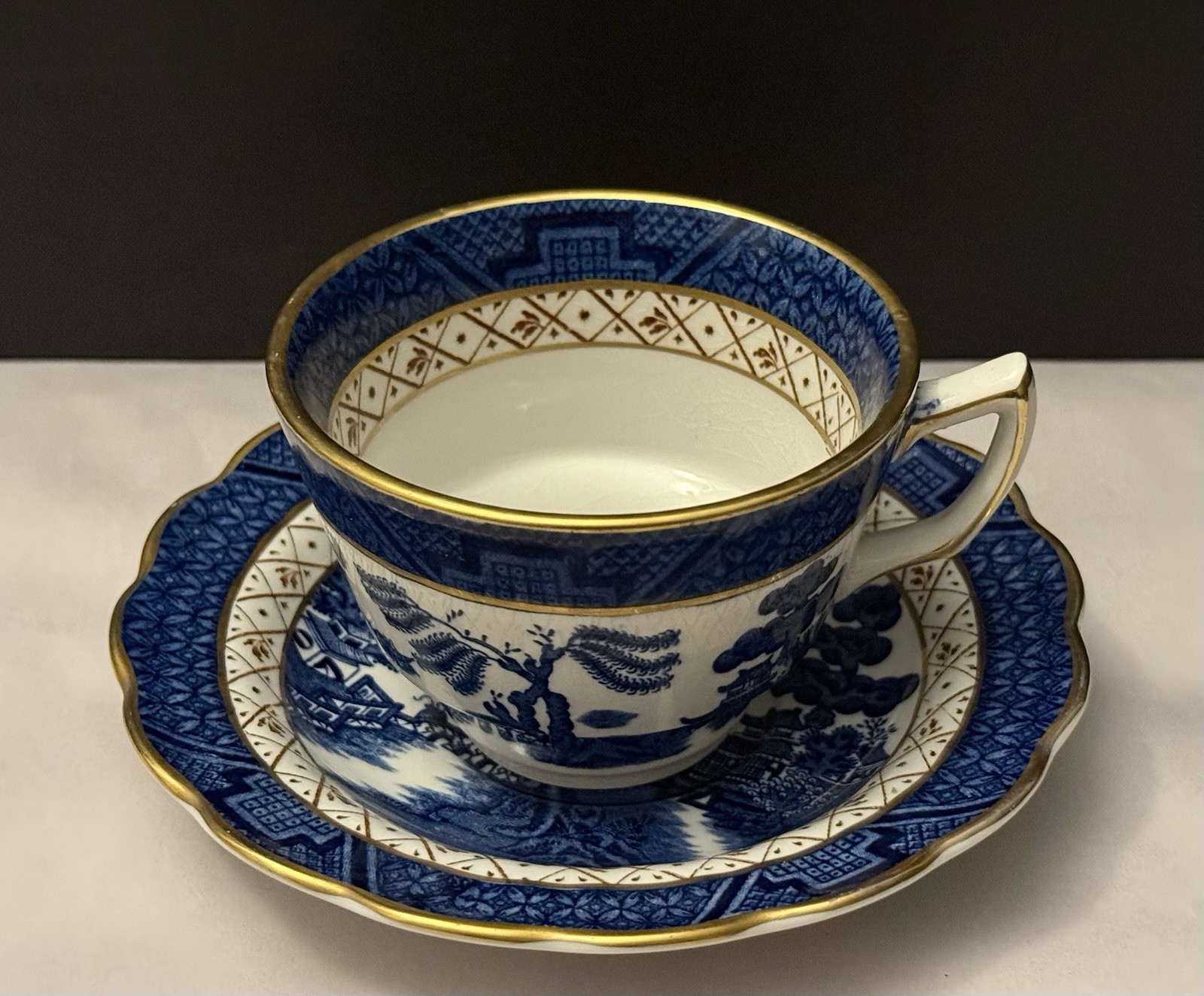 Booths “Real Old Willow” A8025 Rare Collectible Teacup & Saucer Made In England